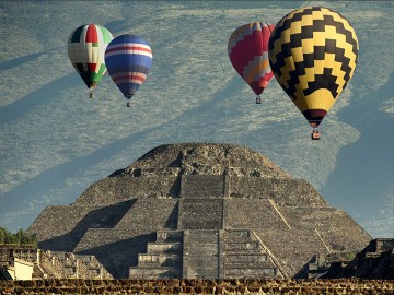 Teotihuacan Hot-Air Balloon